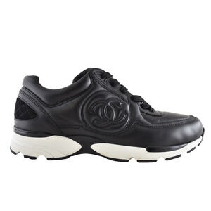 Chanel 23K Black Calfskin Leather White CC Logo Flat Runner Trainer Sneaker 38